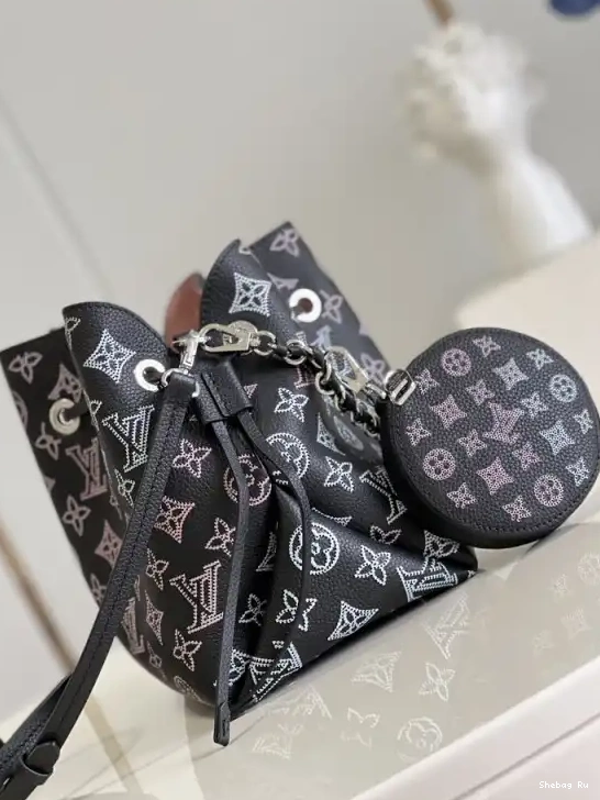 BELLA LOUIS VUITTON 0610